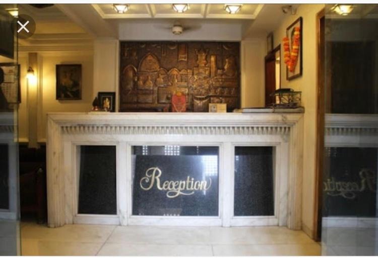 Hotel Ganesh Palace Mumbai  Buitenkant foto