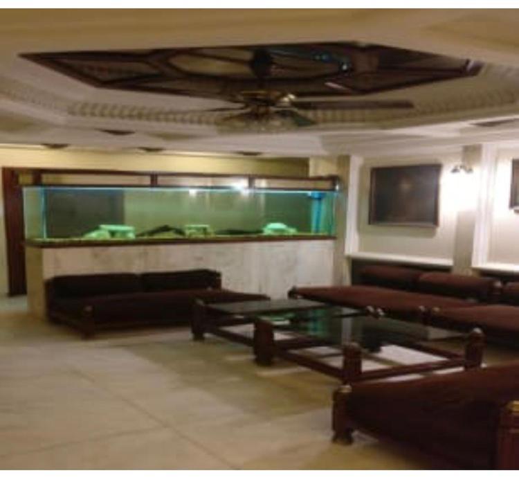 Hotel Ganesh Palace Mumbai  Buitenkant foto